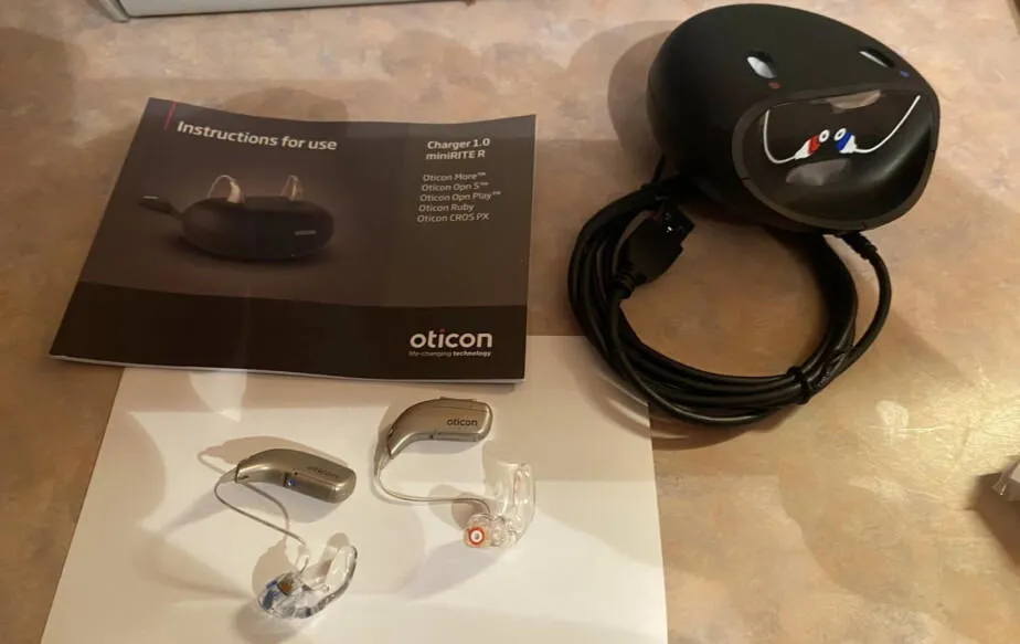 Oticon Aids using BrainHearing Technology for background noise 